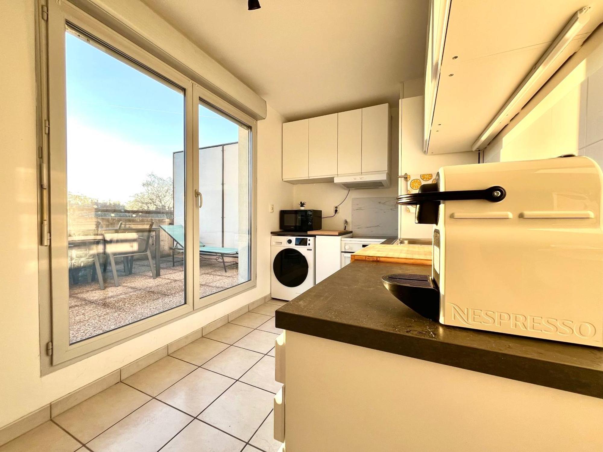 Bngo I Immense Rooftop Lyon I 2 Chambres, 4 Places Parkings, 2 Immenses Terrasses, 8 Personnes מראה חיצוני תמונה